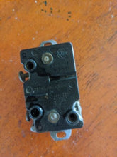 Twist Lock Socket 20A 250v To 10A 575V